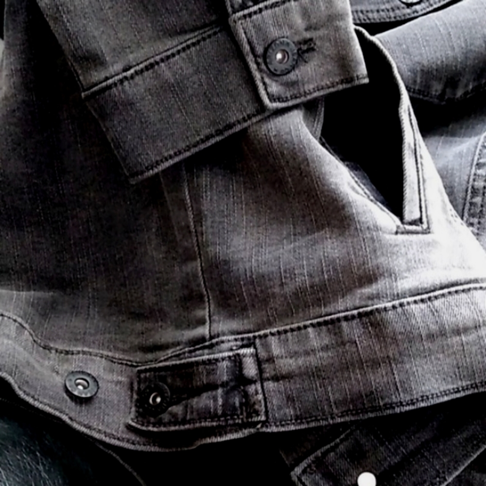 Denim jacket - Picture 6 of 12